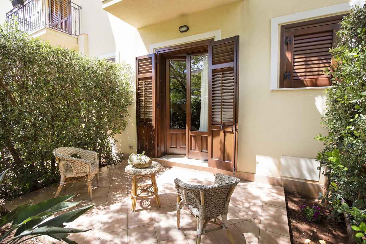 Cala Di Ponente Hotell Castelluzzo Exteriör bild